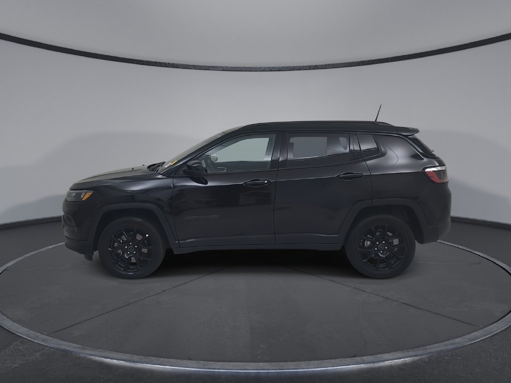 Certified 2025 Jeep Compass Latitude w/ Convenience Group AWD/4WD image 11