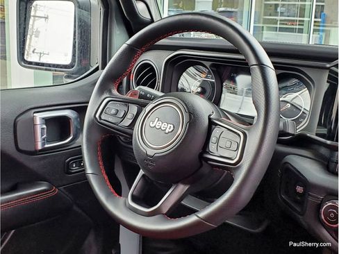 Used 2024 Jeep Wrangler Unlimited Rubicon 392 image 31