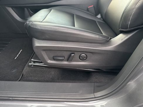 Used 2025 Nissan Murano SV w/ Cargo Package AWD/4WD image 14