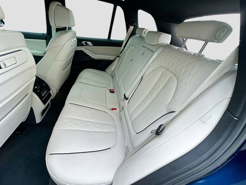 Used 2024 BMW X5 M60i image 25