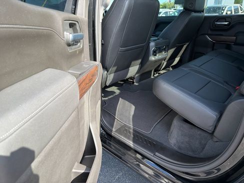 Used 2021 GMC Sierra 1500 SLT AWD/4WD image 13