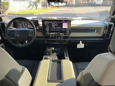 New 2026 GMC Hummer EV 4x4 Crew Cab image 54