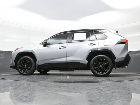 Used 2023 Toyota RAV4 XSE w/ XSE Grade Weather Package AWD/4WD image 30