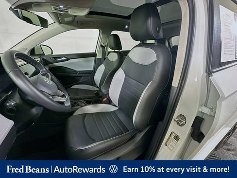 Used 2023 Volkswagen Taos SEL AWD/4WD image 27