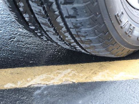 Used 2015 Toyota 4Runner Limited image 28