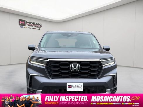 Used 2025 Honda Pilot EX-L image 2