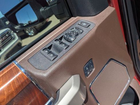 Used 2017 Ford F250 King Ranch w/ FX4 Off-Road Package AWD/4WD image 10