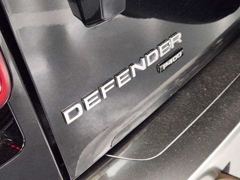 Used 2023 Land Rover Defender 90 SE AWD/4WD image 12