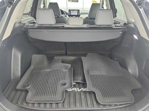 Used 2021 Toyota RAV4 XLE Premium AWD/4WD image 26