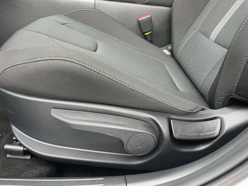 New 2026 Hyundai Elantra SE FWD image 22