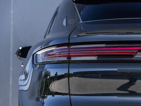 Certified 2026 Porsche Cayenne Coupe AWD/4WD image 14