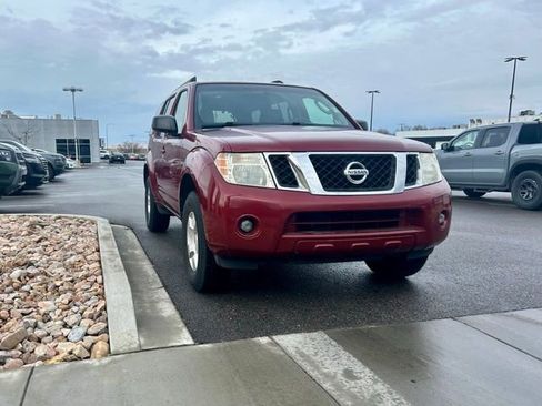 Used 2008 Nissan Pathfinder S image 3