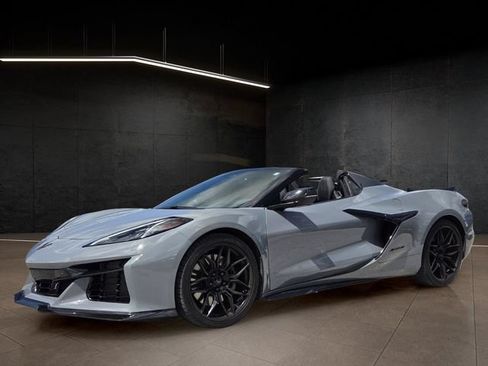 Used 2024 Chevrolet Corvette Z06 w/ Battery Protection Package RWD image 3