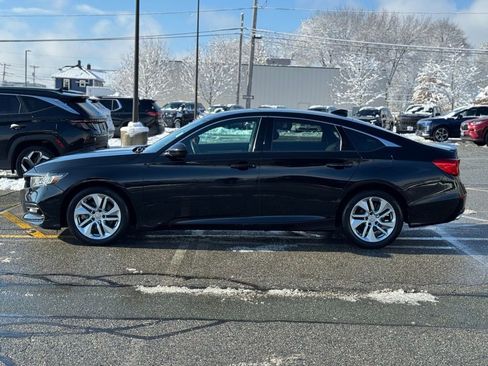 Used 2020 Honda Accord Sport image 2