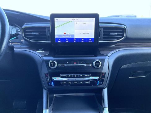 Used 2020 Ford Explorer Limited AWD/4WD image 14