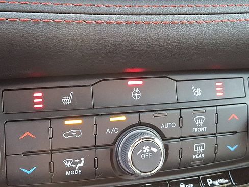 Certified 2026 Dodge Durango GT w/ Mopar All Weather Package AWD/4WD image 11