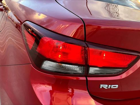 Used 2018 Kia Rio S image 27