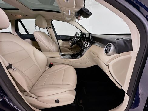 Used 2022 Mercedes-Benz GLC 300 image 30