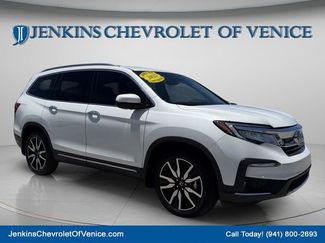 Used 2022 Honda Pilot Touring video 1