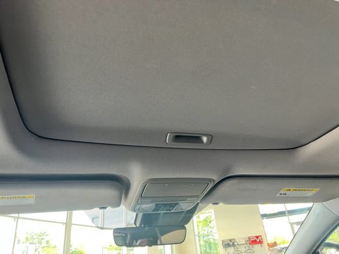 Used 2018 Honda Odyssey EX-L image 22