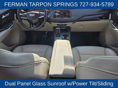 Used 2022 Cadillac XT4 Premium Luxury w/ Enhanced Visibility Package FWD image 17