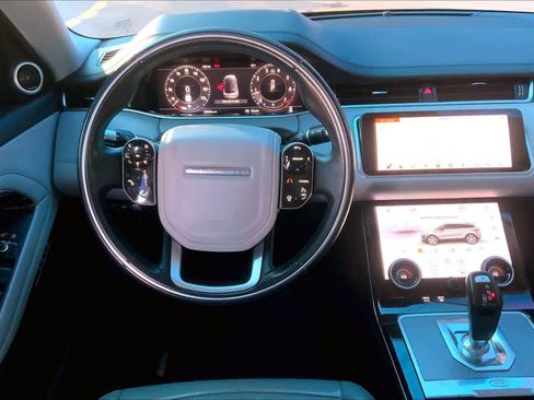 Used 2020 Land Rover Range Rover Evoque SE image 6