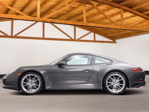 Used 2019 Porsche 911 Carrera image 5