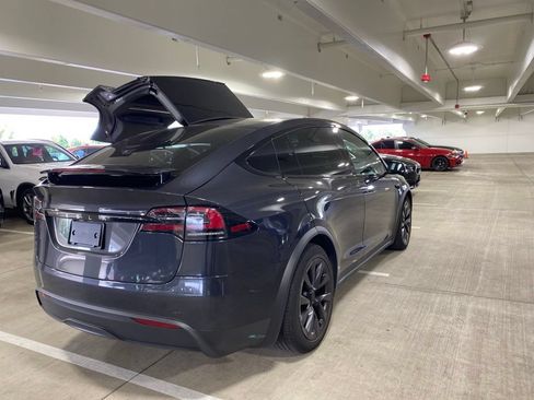 Used 2025 Tesla Model X AWD/4WD image 5
