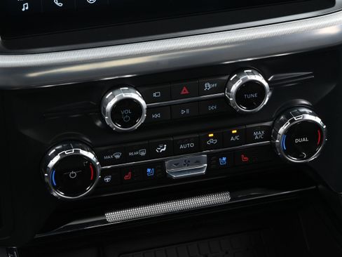 Used 2025 Ford F150 Lariat w/ Equipment Group 502A High image 21