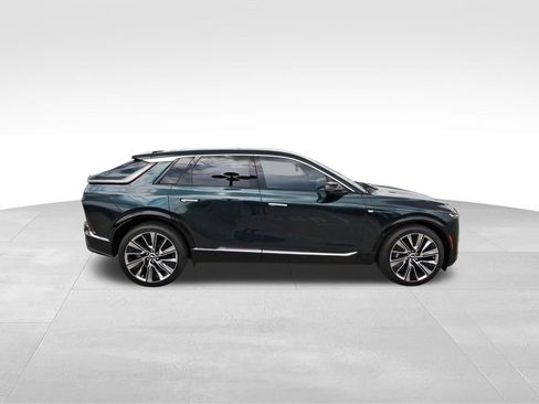 New 2027 Cadillac Lyriq Signature Luxury w/ Nappa Leather Package AWD/4WD image 5