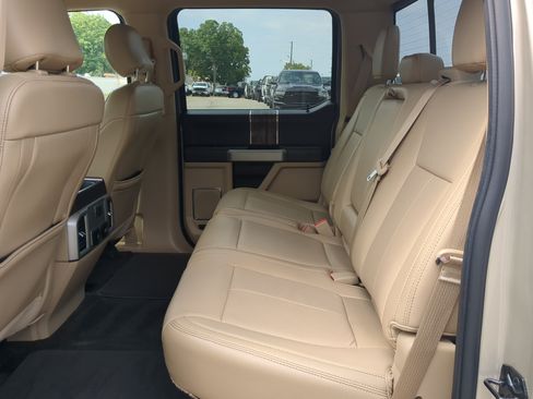 Used 2018 Ford F150 Lariat AWD/4WD image 12