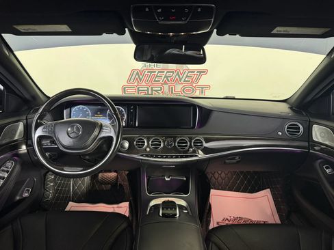 Used 2017 Mercedes-Benz S 550 4MATIC Sedan image 11
