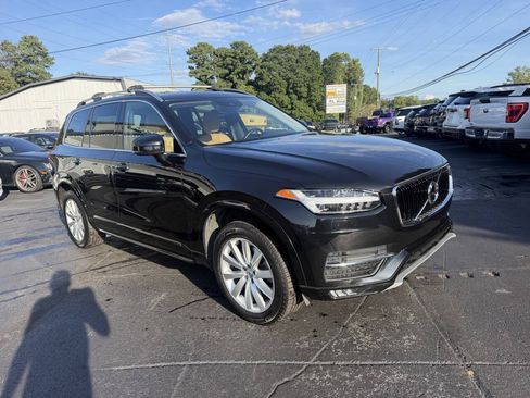 Used 2016 Volvo XC90 T6 Momentum w/ Momentum Plus Package AWD/4WD image 3