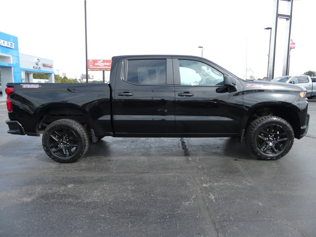 Used 2021 Chevrolet Silverado 1500 Custom Trail Boss AWD/4WD image 4