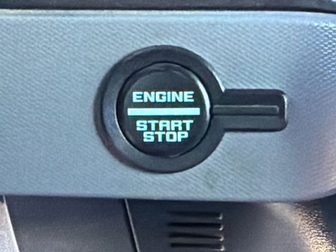 Used 2022 Ford Bronco Black Diamond image 29