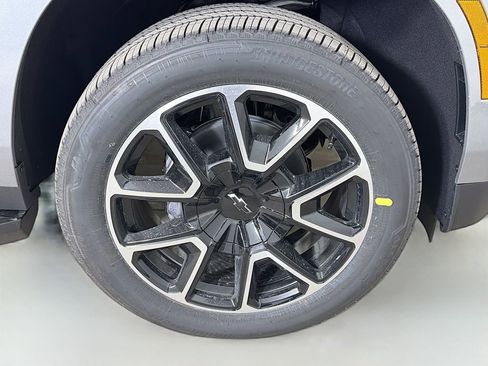 New 2026 Chevrolet Suburban RST image 29