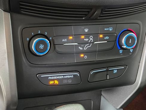 Used 2017 Ford Escape S FWD image 32
