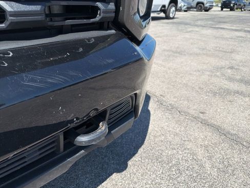 Used 2022 Chevrolet Silverado 2500 Custom w/ Custom Convenience Package AWD/4WD image 19