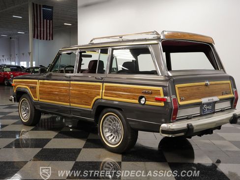 Used 1988 Jeep Grand Wagoneer image 9