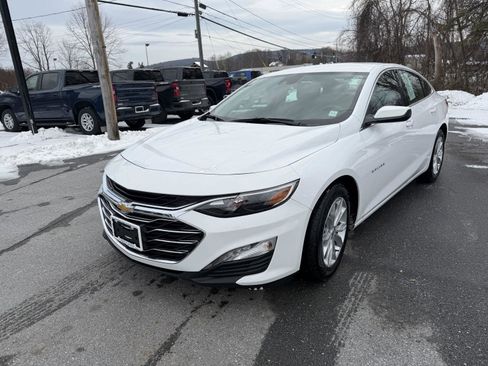 Certified 2024 Chevrolet Malibu LT image 2
