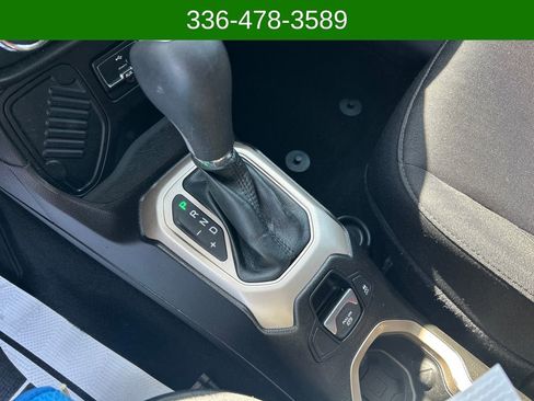 Used 2017 Jeep Renegade Sport w/ Power & Air Group image 24