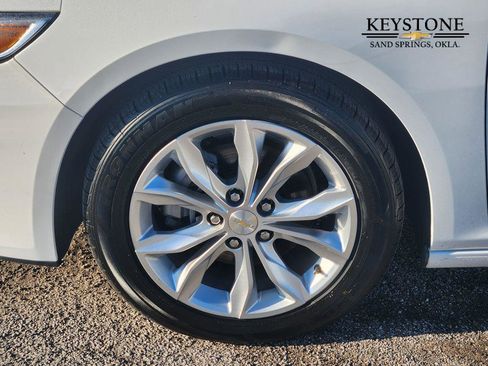 Used 2024 Chevrolet Malibu LT image 13