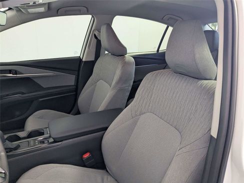 Used 2026 Toyota Camry LE w/ Convenience Package FWD image 10