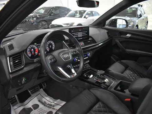 Used 2023 Audi SQ5 Premium Plus w/ Premium Plus Package AWD/4WD image 12