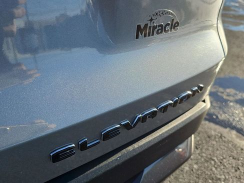 Used 2025 GMC Terrain Elevation image 32