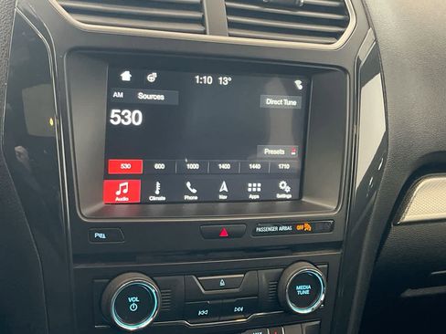 Used 2018 Ford Explorer XLT w/ Equipment Group 202A image 16