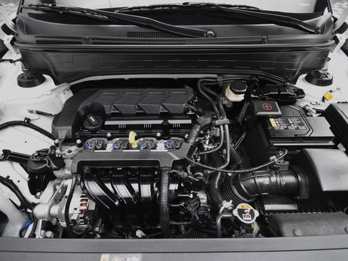 Used 2026 Hyundai Venue SEL FWD image 29