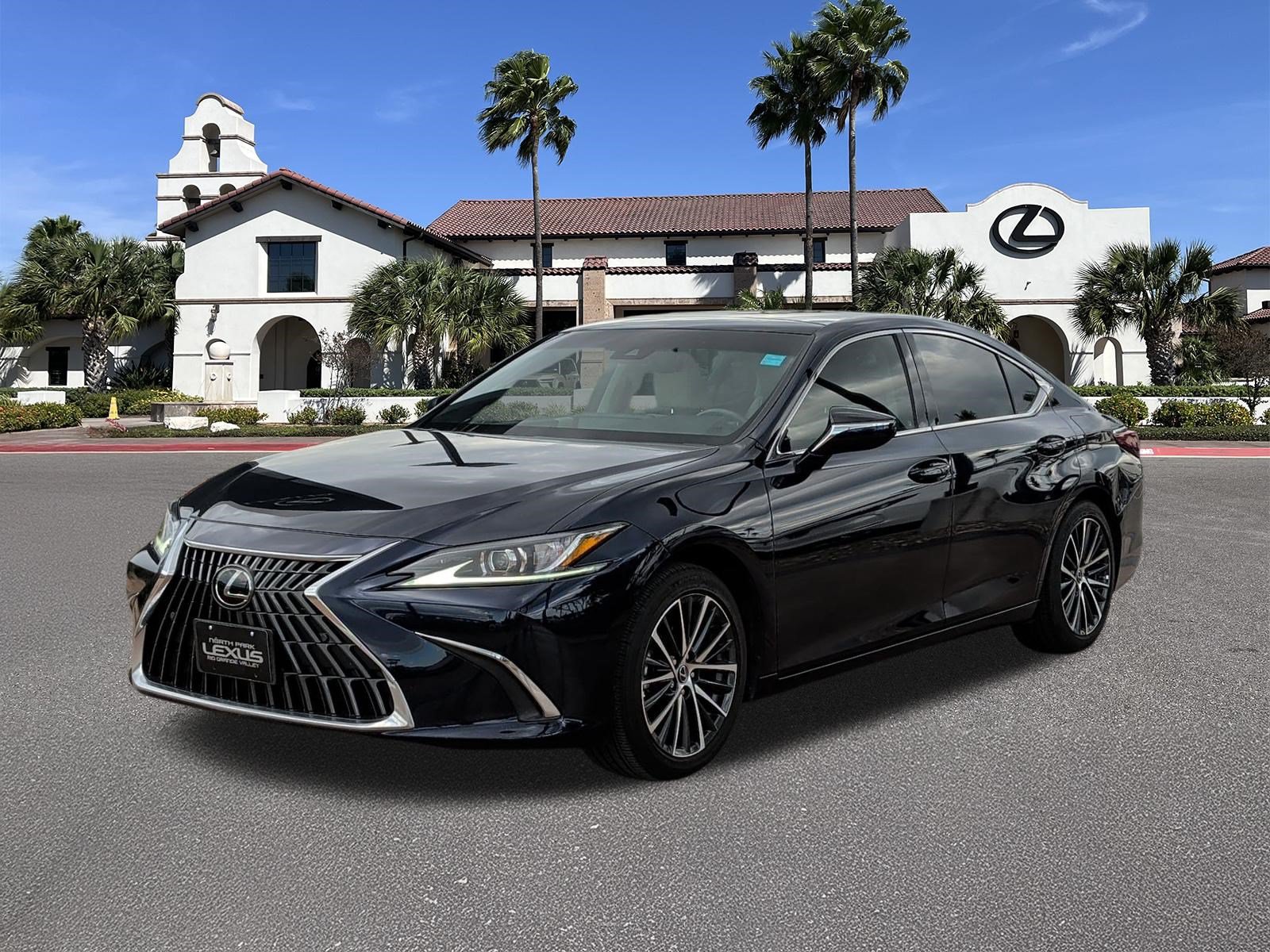 Used 2025 Lexus ES 350 w/ Premium Package FWD image 5