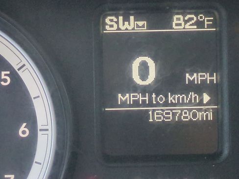 Used 2014 RAM 2500 SLT AWD/4WD image 32