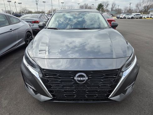 Used 2025 Nissan Altima 2.5 SV image 7